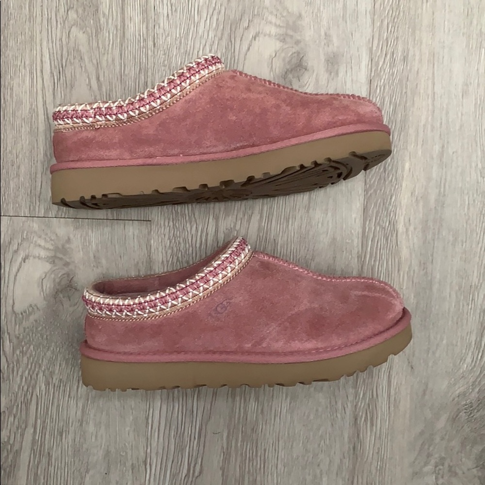 Like New Pink Uggs